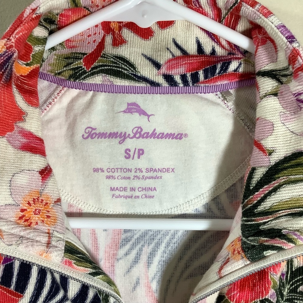 Tommy Bahama Women’s Floral Zip-Front Jacket - Picture 6 of 7